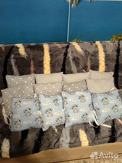 Бортики в кроватку, подушка, матрасик и одеяльце