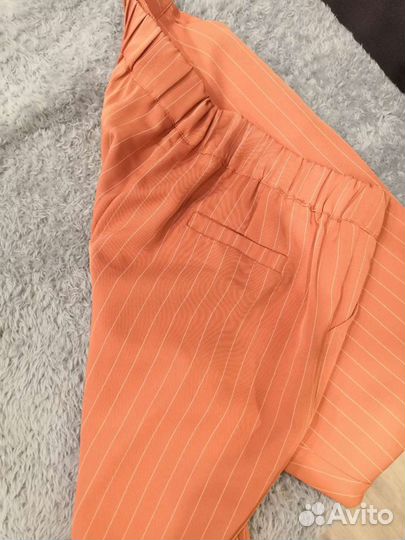 Костюм женский