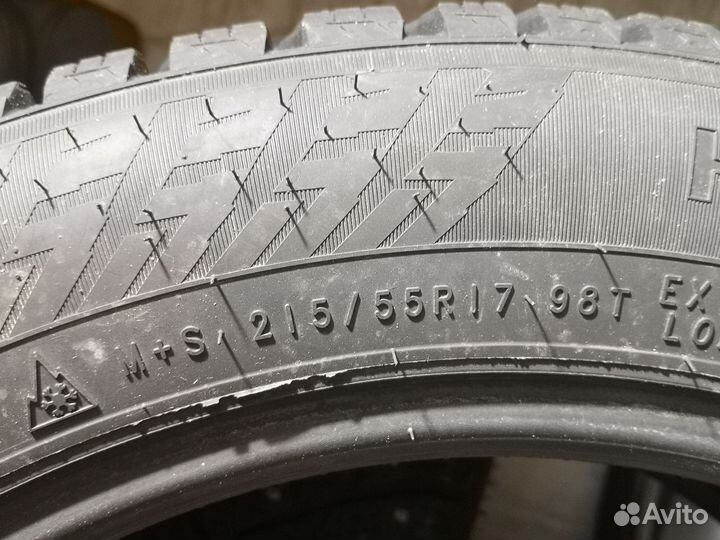 Nokian Tyres Hakkapeliitta 10p 215/55 R17 98T