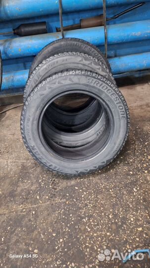 Bridgestone Blizzak Spike-01 185/65 R15 88T