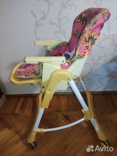 Детский стульчик для кормления