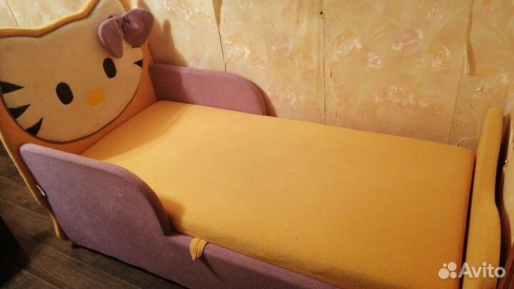 Кровать Hello Kitty