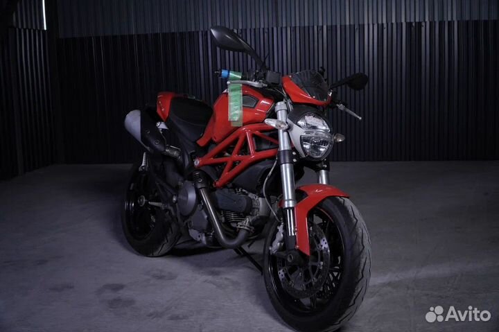 Ducati Monster 796