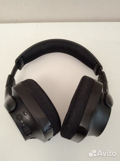 Игровые наушники Logitech g533