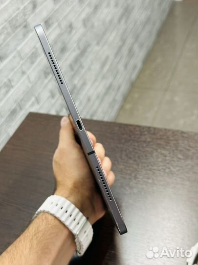 Отличный iPad Pro 11 '2020' 128gb Sim LTE Рст