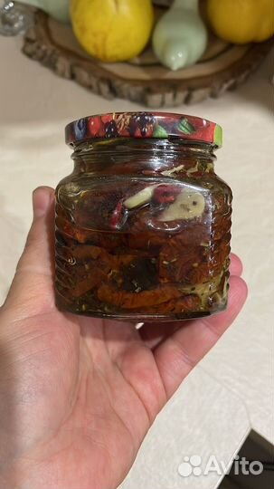 Вяленые помидоры. Вяленая слива. Рикотта