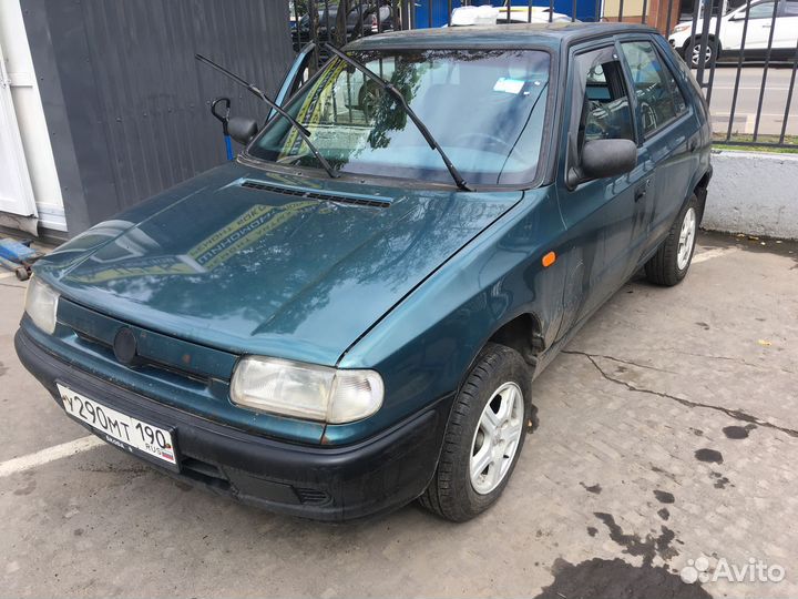 Лобовое стекло Skoda Felicia