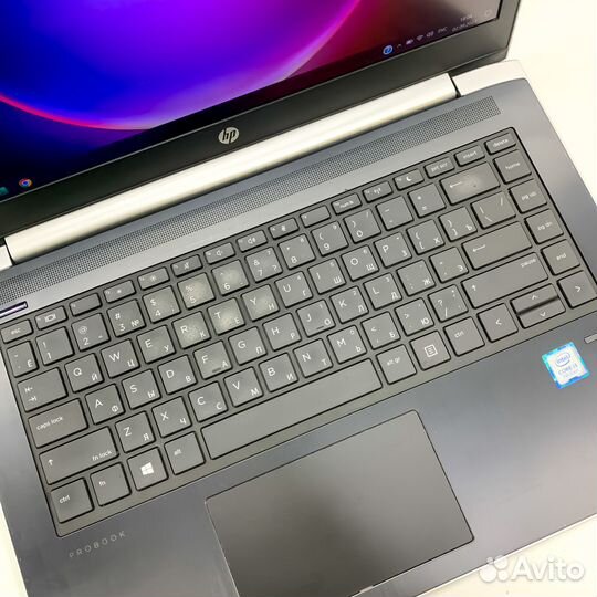 Ноутбук HP i3/8RAM/SSD/IPS