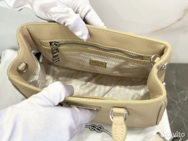 Сумка Prada Galleria small