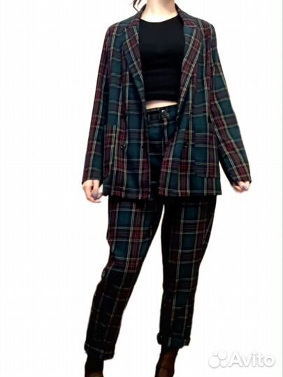 Брючный костюм