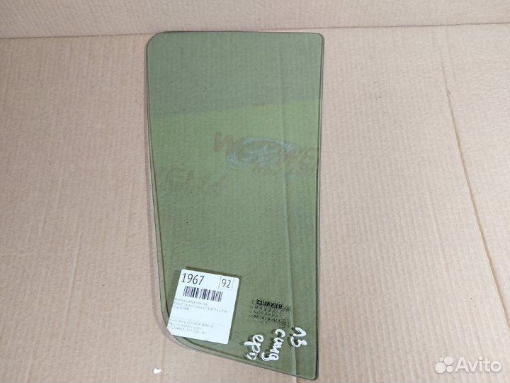 Форточка двери задняя левая Renault Sandero