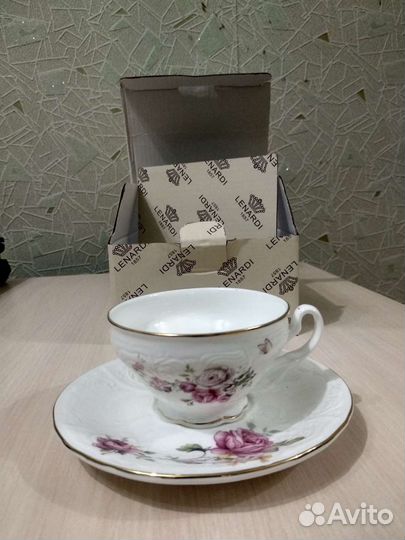 Кофейная чашечка с блюдцем