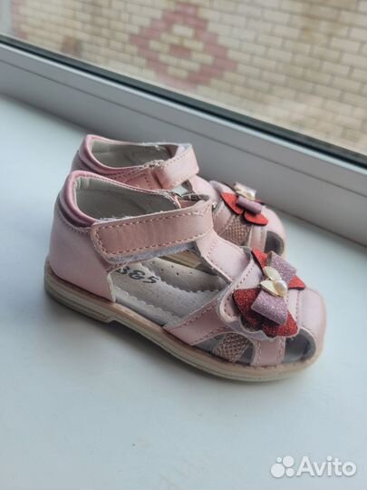 Босоножки для девочки