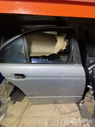 Задняя правая дверь бмв е39