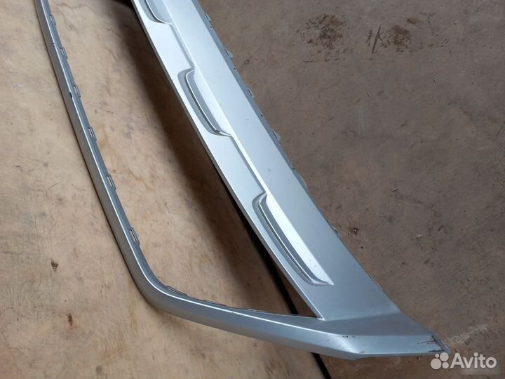 Накладка бампера передняя Volkswagen Tiguan 2