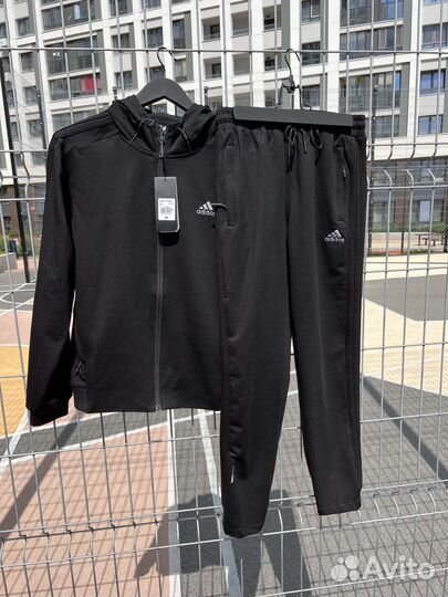 Мужской спортивный костюм adidas