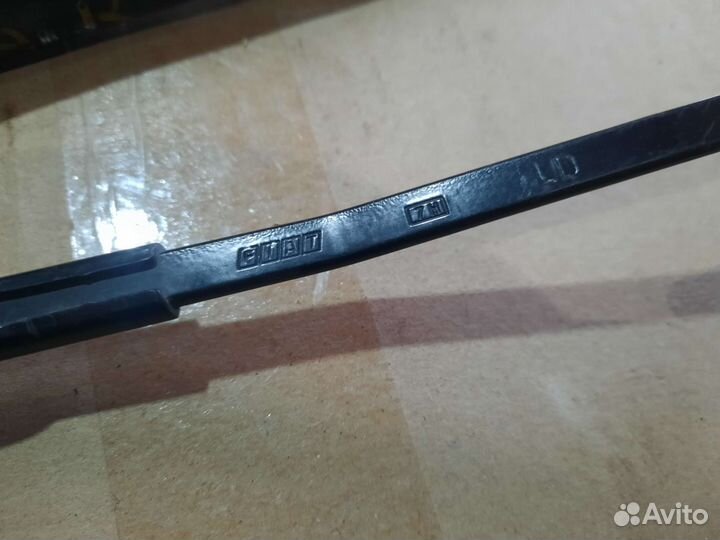 Поводок дворника правый fiat albea