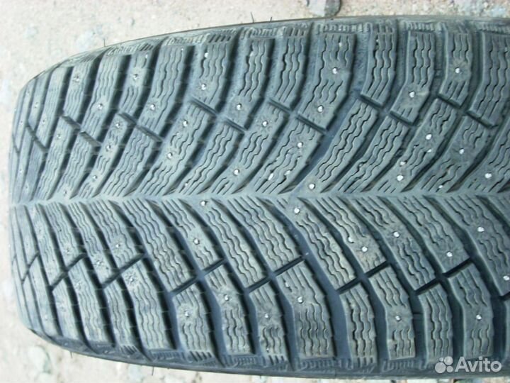 Michelin X-Ice North 4 245/45 R18 100T