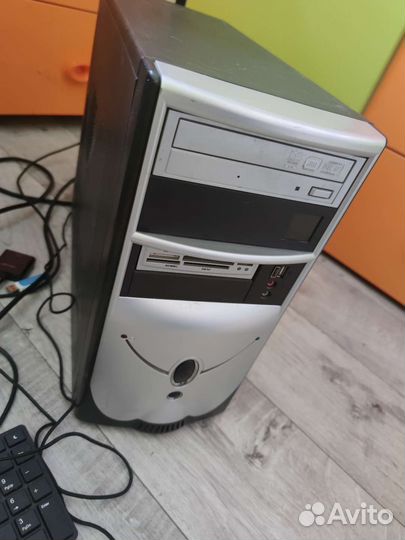 Компьютер