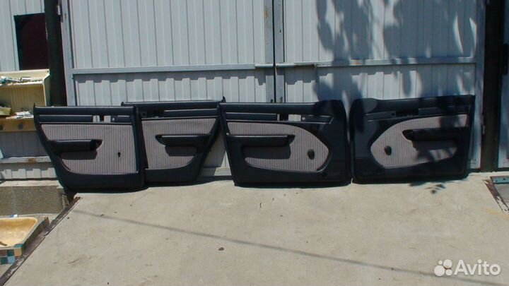 Дверные карты - обшивки дверей Audi 100 C4, A6