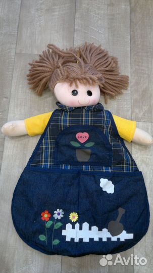 Кукла с кармашками на присоске