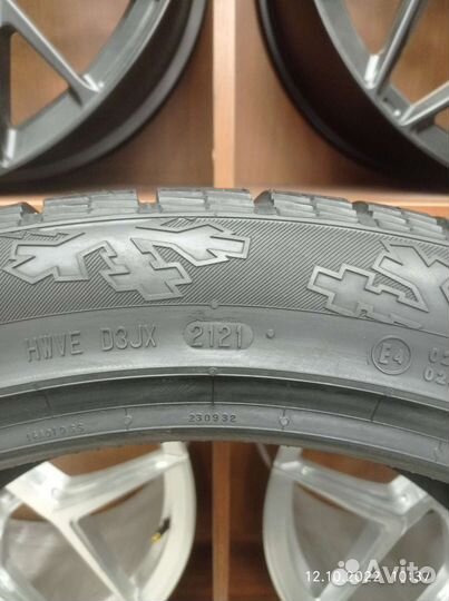 Continental ContiCrossContact Winter 275/40 R22 108V