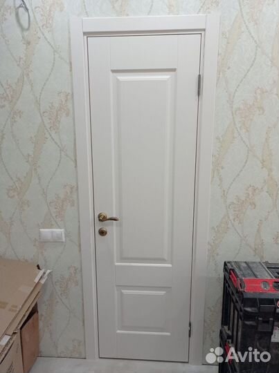 Дверь межкомнатная белая