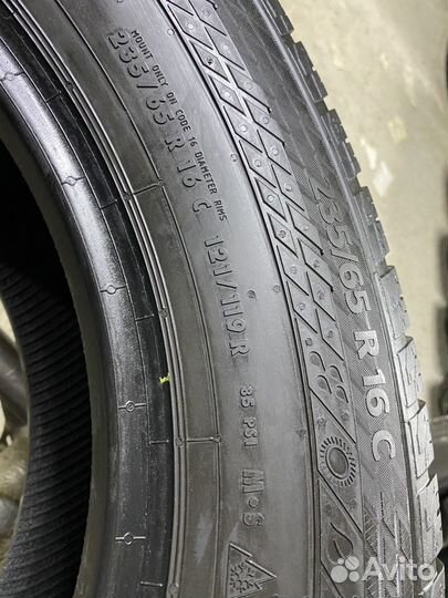 Continental VanContact 4Season 235/65 R16C