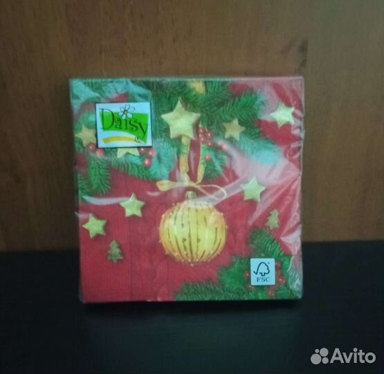 Новогодние шары (ёлочные украшения)