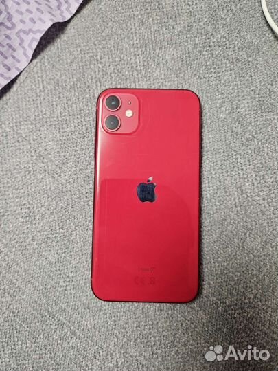 Телефон iPhone 11