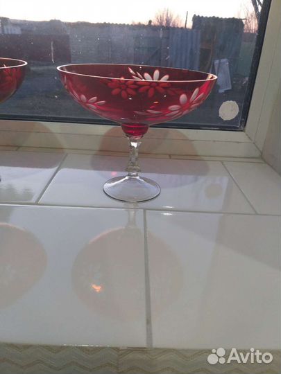 Ваза,фруктовница на ножке красный хрусталь СССР