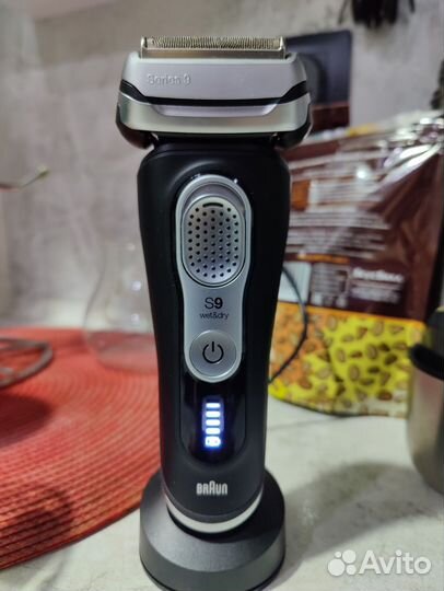 Бритва электрическая Braun 9 серии
