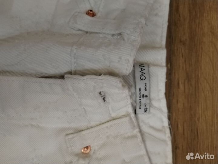 Джинсы на девочку 134