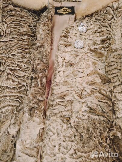 Шуба каракулевая 42-44