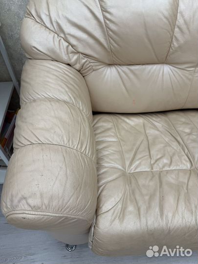 Диван угловой раскладной кожаный