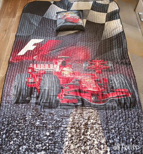 Покрывало и подушка