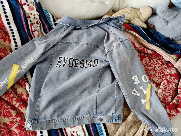 Джинсовая куртка