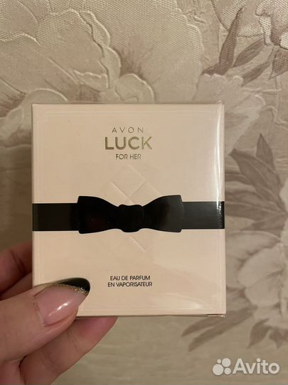 Парфюмерная вода Avon Far Away Aurora