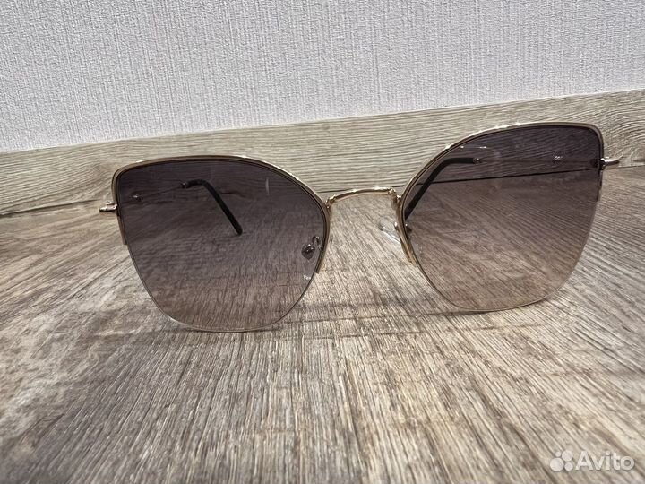 Солнцезащитные очки