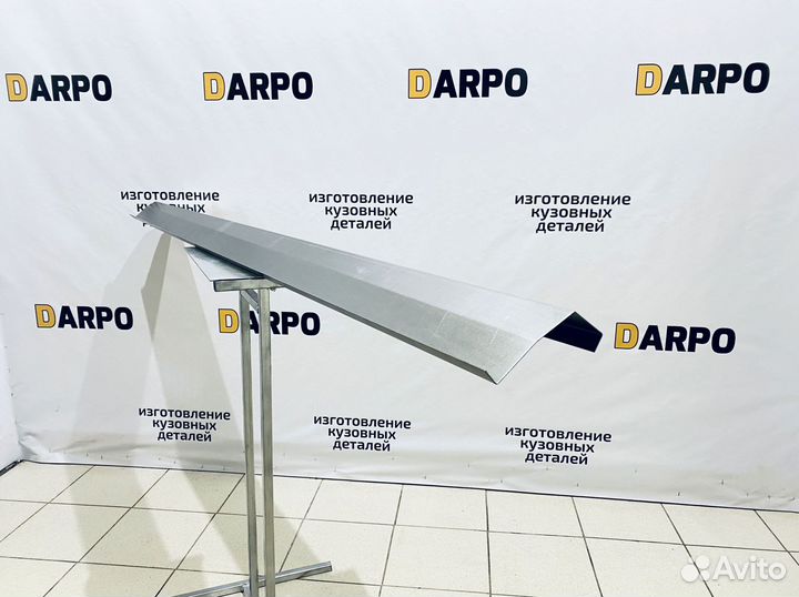 Пороги для Toyota Camry 2001-2006 (XV30)