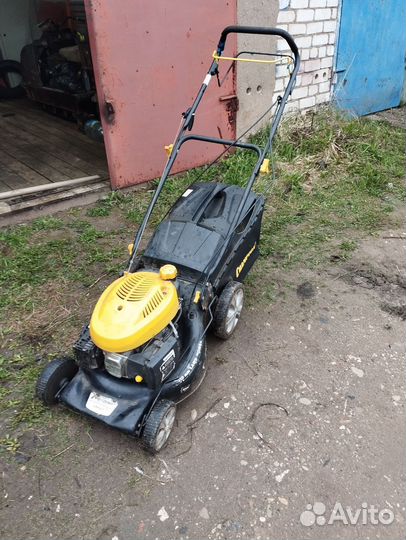 Газонокосилка бензиновая самоходная бу
