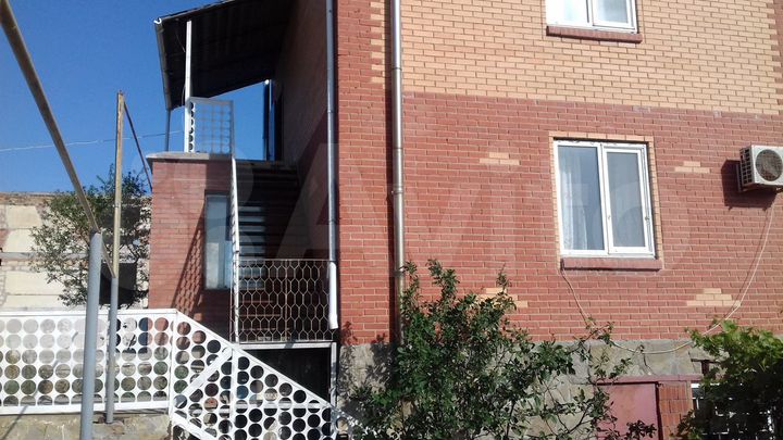 Дом 131,8 м² на участке 10,4 сот.