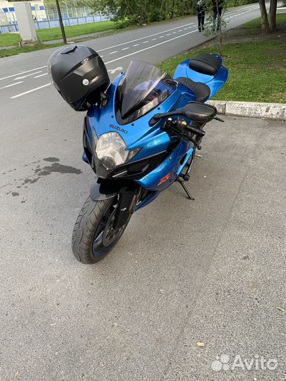 Suzuki gsx-r 750 k7