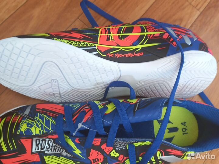 Футзалки adidas Nemeziz, размеры 36.5, 37