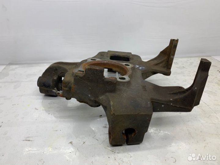 Кулак поворотный задний левый Infiniti Qx56 5.6