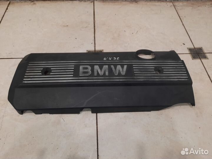 Декоративная крышка двигателя BMW E39