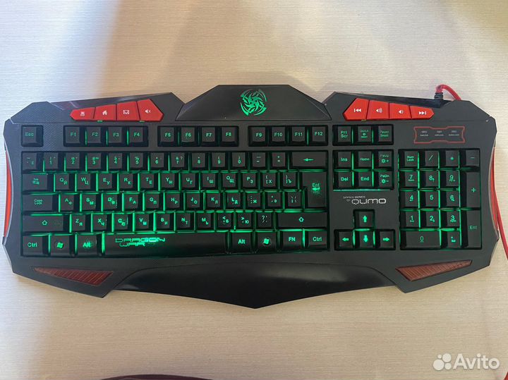 Игровая клавиатура AXE Qumo