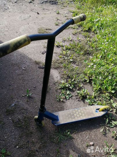 Трюковой самокат