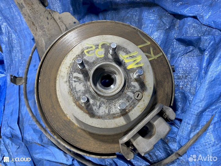 Тормозной диск на nissan xtrail NT32 MR20DD