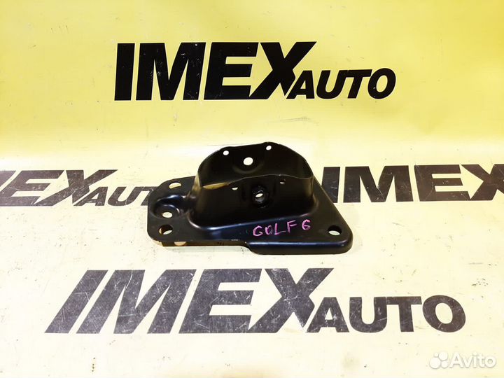 Кронштейн подрамника задний правый VW Golf VI 6